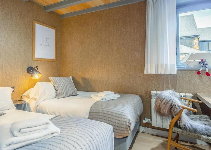 Luderna - Casa Carboneu بيت للعطل *